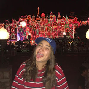 Meet your Posher, Lauren